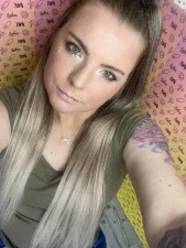 Volume bun Hnědé ombré do blond