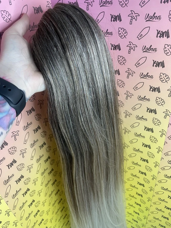 Volume bun Hnědé ombré do blond